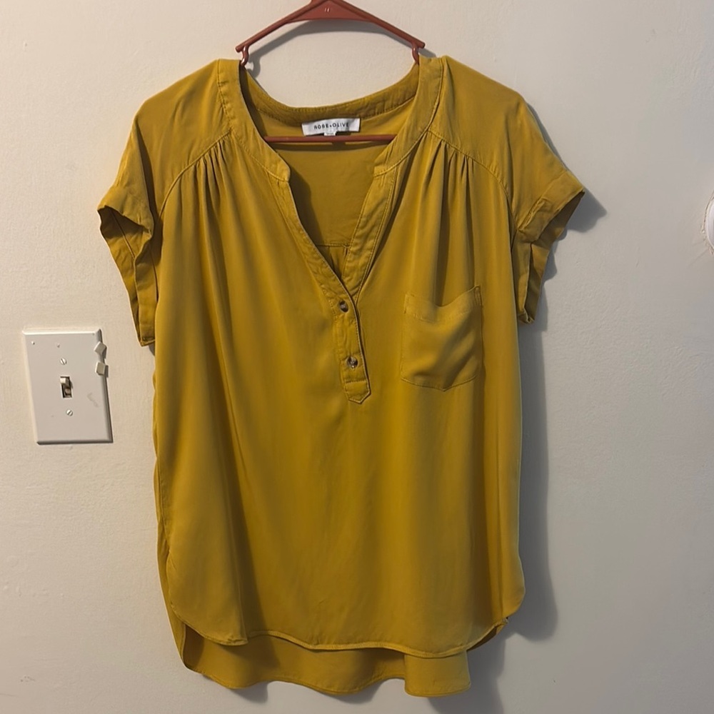 Rose + Olive Blouse Size M Mustard Yellow Color Short Sleeves